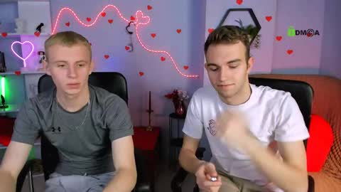 Snapshot of astren_villo chatting on March 15, 10:10 am astren online show from March 15, 10:10 am