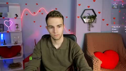 Snapshot of astren_villo chatting on March 19, 1:26 pm astren online show from March 19, 1:26 pm