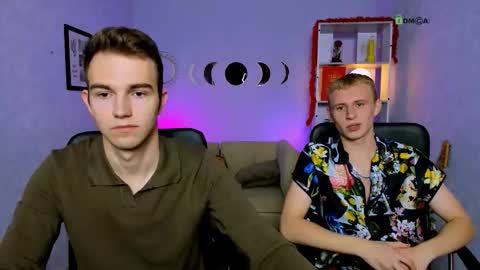 Snapshot of astren_villo chatting on March 29, 9:09 am astren online show from March 29, 9:09 am