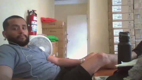 Snapshot of astro_boy_01 chatting on September 9, 8:52 pm astro_boy_01 online show from September 9, 8:52 pm