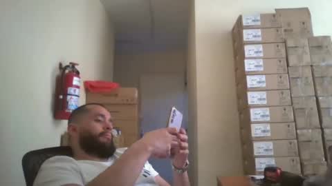 Snapshot of astro_boy_01 chatting on November 11, 9:48 pm astro_boy_01 online show from November 11, 9:48 pm