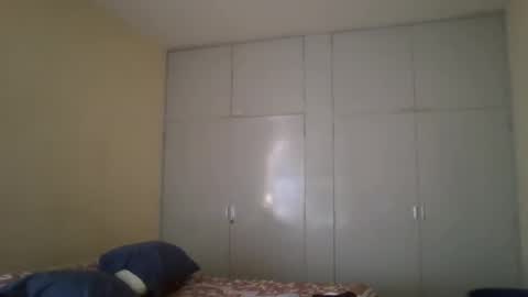 Snapshot of astro_boy_01 chatting on December 14, 5:29 pm astro_boy_01 online show from December 14, 5:29 pm