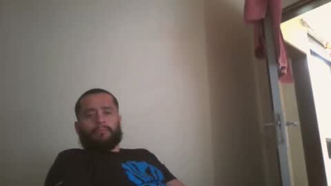 Snapshot of astro_boy_01 chatting on January 11, 9:09 pm astro_boy_01 online show from January 11, 9:09 pm