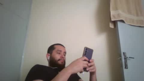 Snapshot of astro_boy_01 chatting on January 18, 5:50 pm astro_boy_01 online show from January 18, 5:50 pm