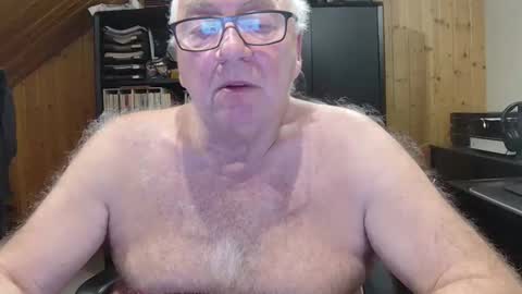 asusandy online show from January 9, 12:46 am