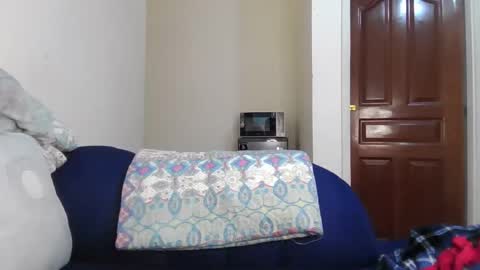 Snapshot of atara_seren chatting on June 5, 7:25 am atara_seren online show from June 5, 7:25 am