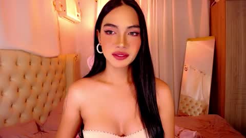 Snapshot of ate_sam chatting on October 8, 6:05 pm Sam online show from October 8, 6:05 pm