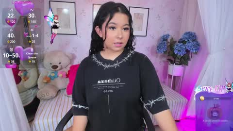 sofia online show from December 6, 7:34 pm