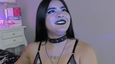 Athena online show from December 15, 8:02 pm