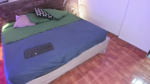 Snapshot of atenajb chatting on February 4, 3:56 am ATENA online show from February 4, 3:56 am