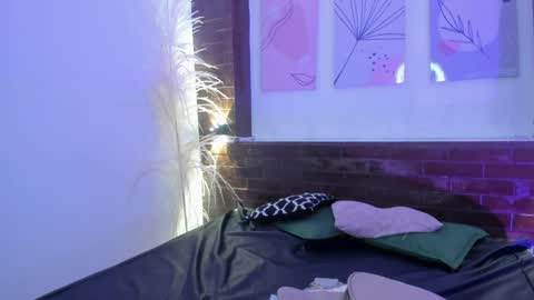 ATENA online show from May 5, 7:11 pm