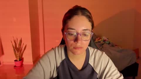 atenas online show from February 10, 9:24 am