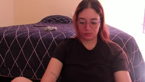atenas online show from May 17, 1:40 pm