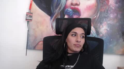COLOMBIA online show from May 11, 8:50 pm