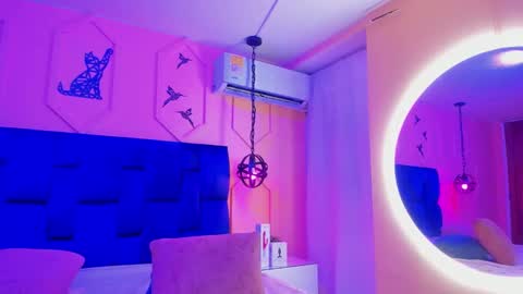 Snapshot of atenea_cute21 chatting on March 4, 6:37 am Athenea online show from March 4, 6:37 am