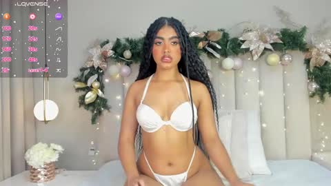 ATENEA ROBERTS Sofia online show from December 21, 2:52 am