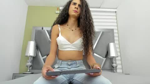 atenea online show from June 3, 3:53 am