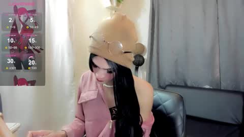 ateneataylor online show from October 22, 2:12 am