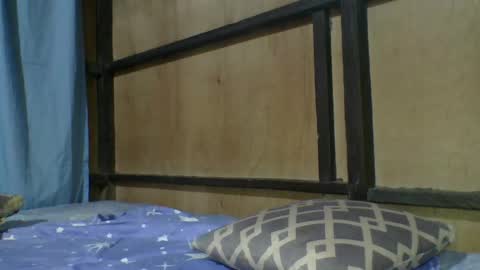 Snapshot of athena231993 chatting on February 13, 12:23 pm athena231993 online show from February 13, 12:23 pm