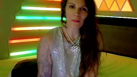 Athena Autumn online show from January 1, 4:18 am