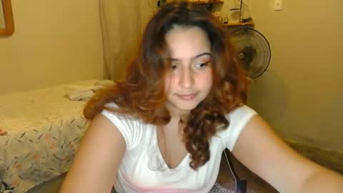 Snapshot of athenasbae chatting on February 22, 11:57 pm Steph online show from February 22, 11:57 pm