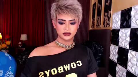 Snapshot of athisamoore chatting on March 18, 7:33 am athisamoore online show from March 18, 7:33 am