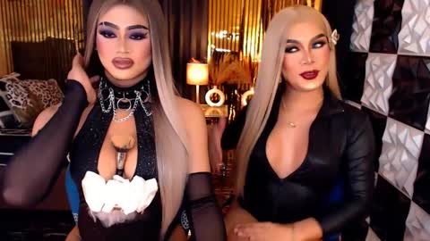 Snapshot of athisamoore chatting on March 31, 9:32 am athisamoore online show from March 31, 9:32 am