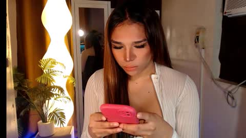 athisamore online show from February 22, 12:04 pm