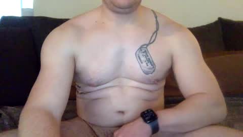Snapshot of athletedilf chatting on December 31, 10:23 pm Athletedilf dilf new cum shy online show from December 31, 10:23 pm