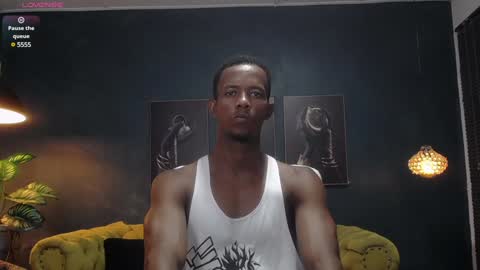 Snapshot of athleticbig_cock chatting on December 4, 2:31 am ATHLETIC COCK online show from December 4, 2:31 am