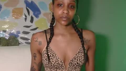 AtirahCali online show from April 2, 12:36 pm