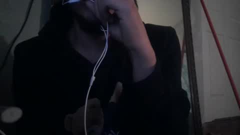 Snapshot of atmorin01 chatting on January 14, 9:13 am Atmarin199 aka Dre online show from January 14, 9:13 am