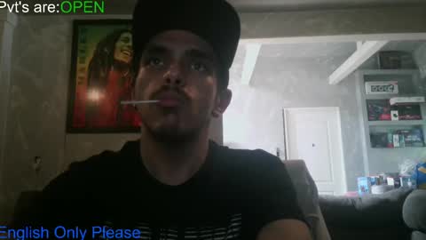 Snapshot of atmorin01 chatting on April 10, 8:24 pm Atmarin199 aka Dre online show from April 10, 8:24 pm