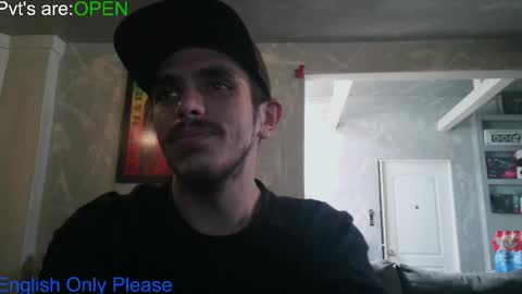 Snapshot of atmorin01 chatting on April 18, 10:32 pm Atmarin199 aka Dre online show from April 18, 10:32 pm