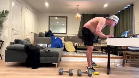 Snapshot of atown5588 chatting on February 6, 6:35 pm atown5588 online show from February 6, 6:35 pm