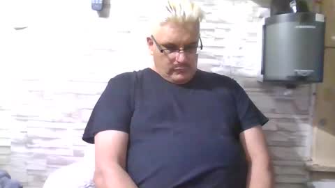 A online show from January 31, 10:31 am