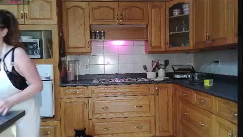 Aubree  Shae online show from June 9, 6:30 pm