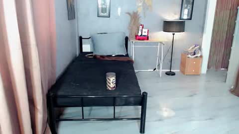 aubrey online show from February 16, 3:57 am