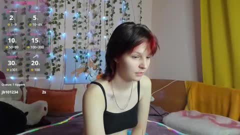 Audrey online show from December 5, 1:14 am