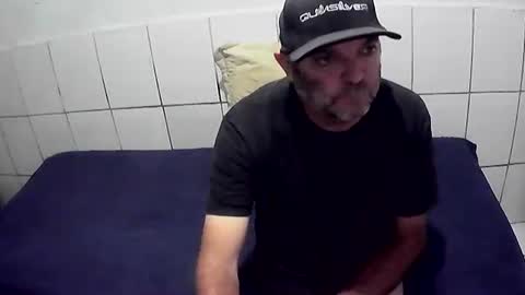 Snapshot of augustopierdona26 chatting on April 3, 4:27 pm cesar augusto online show from April 3, 4:27 pm