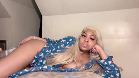 aunyxxx online show from February 12, 5:58 am