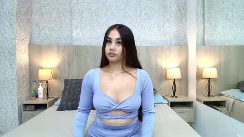 Aura online show from April 22, 7:26 pm