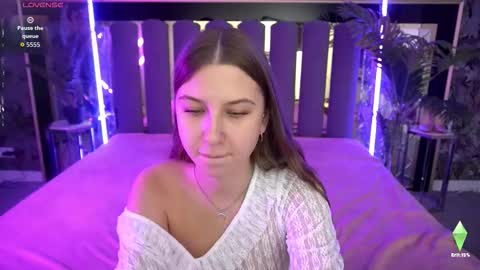 Snapshot of aureliabliss_ chatting on November 12, 7:20 am Nikol online show from November 12, 7:20 am