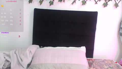 aurelynegp online show from September 23, 11:24 am