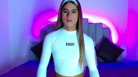 Snapshot of aurimelvalentina chatting on January 19, 12:31 pm aurimel valentina online show from January 19, 12:31 pm