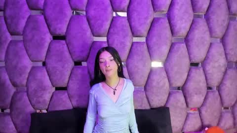 aurora online show from October 6, 2:25 pm