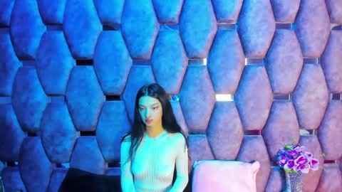 aurora online show from October 10, 6:40 pm