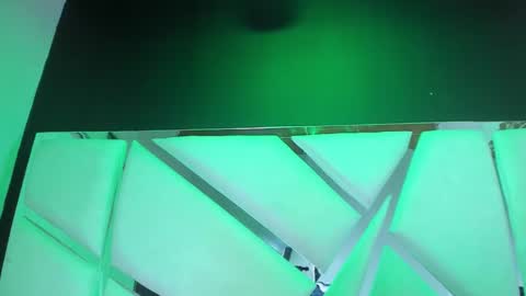 aurora online show from April 10, 2:44 pm