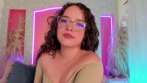 Snapshot of aurora_aaa chatting on January 17, 7:49 pm Aurora online show from January 17, 7:49 pm