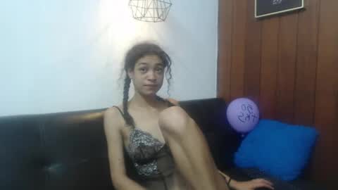 Snapshot of aurora_ath chatting on June 1, 4:36 am Aurora ath online show from June 1, 4:36 am